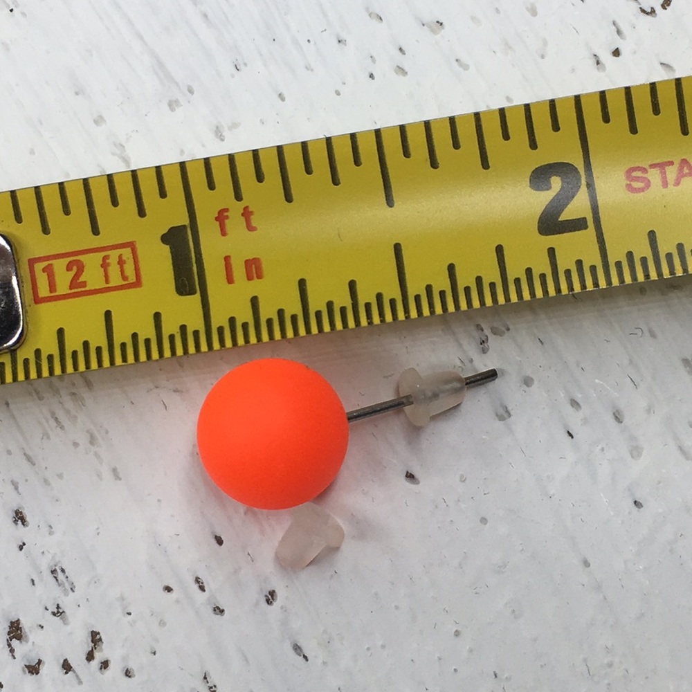 $5 QUICK SALE Orange Stud Earrings - Picture 6 of 6